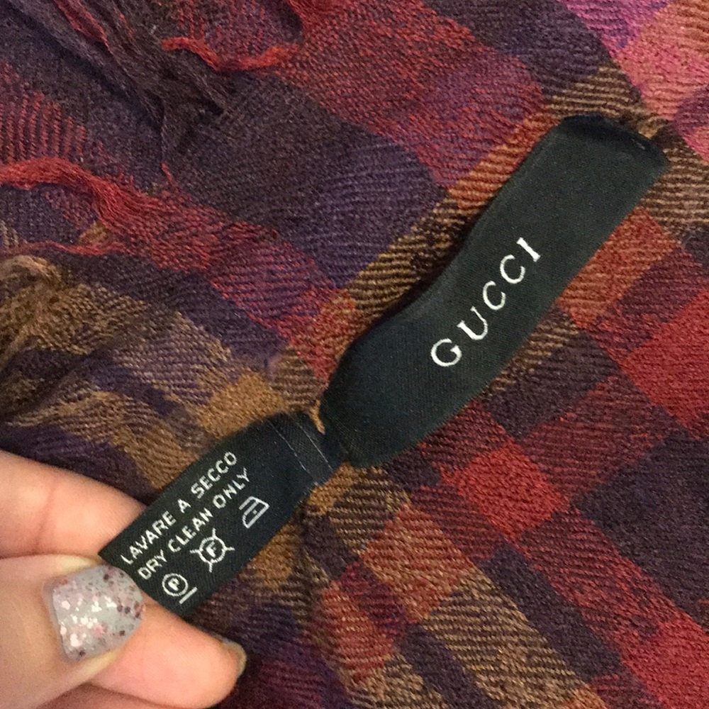 Gucci scarf 🧣 - Picture 2 of 4